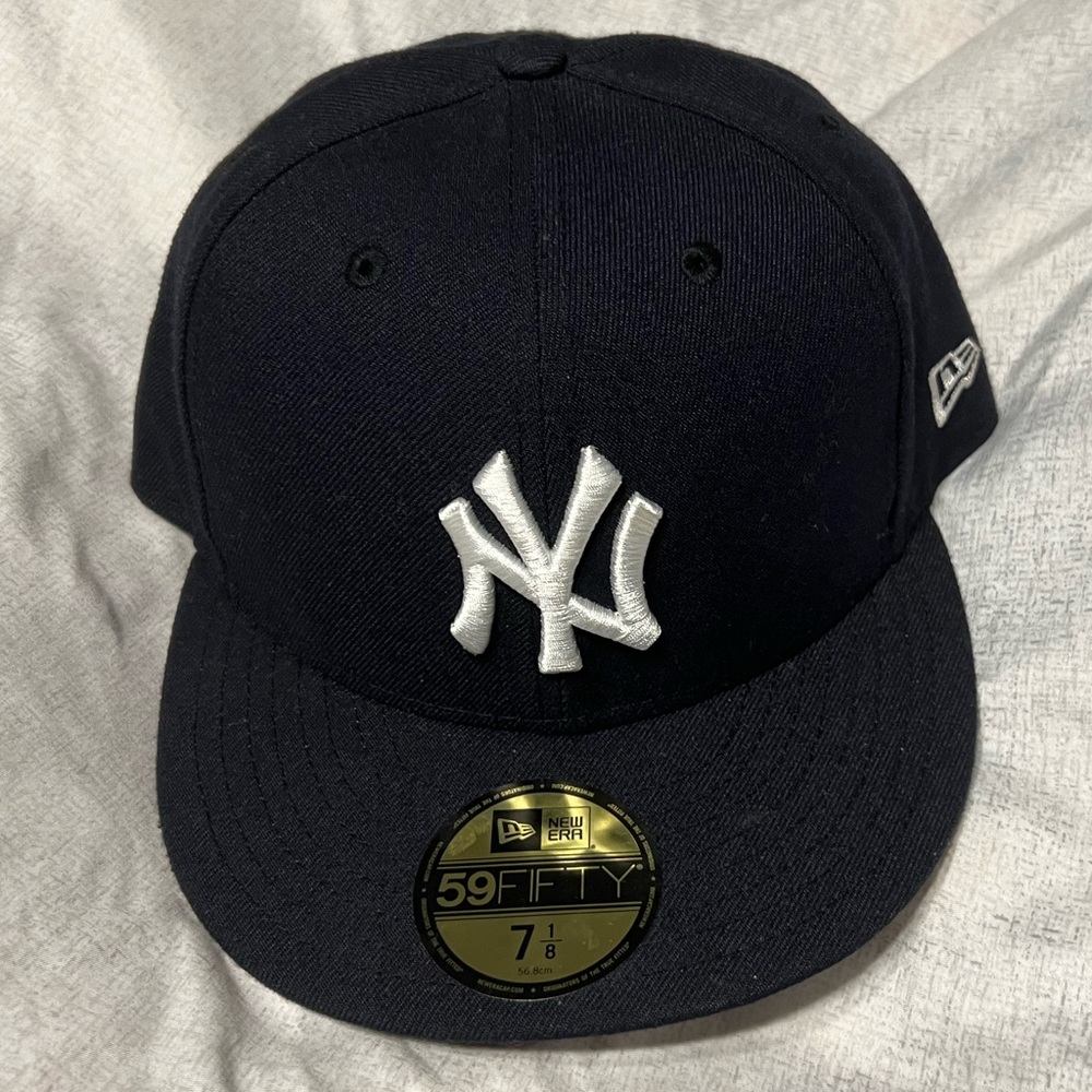 New Era 59FIFTY New York Yankees Cap - men size 7